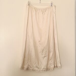 Ivory Satin Slip L